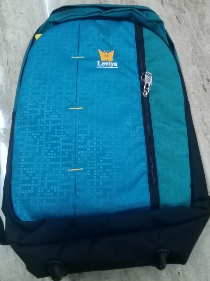 school bag product image (2)