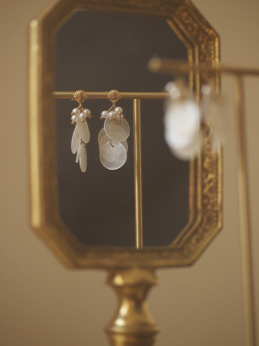 Shell Disc & Pearl Cluster Statement Earrings | 18K Gold Plated product image (5)