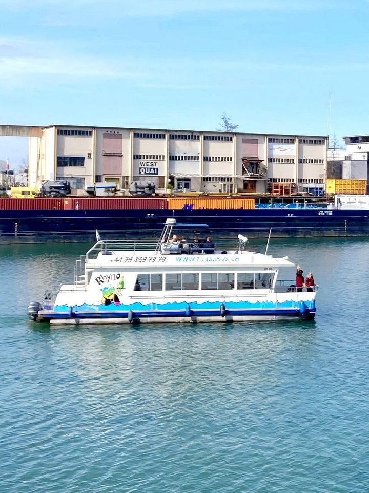 1 GROUP TICKET (max. 12 Pers) for 1H FULL PARTYBOAT on CATAMARAN + Rooftop Decks & Soundsystem product image (1)