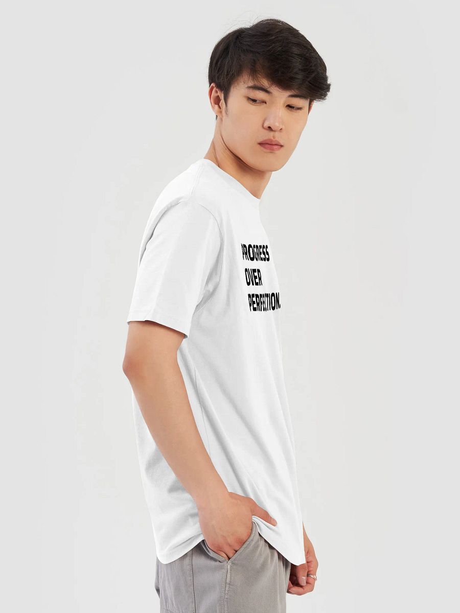 "Progress Over Perfection" | TSHIRT product image (6)