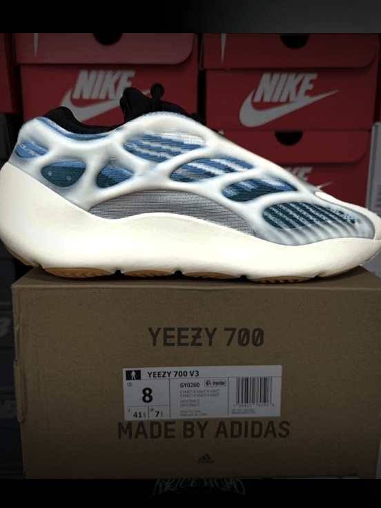 YEEZY 700v3 Collection product image (2)