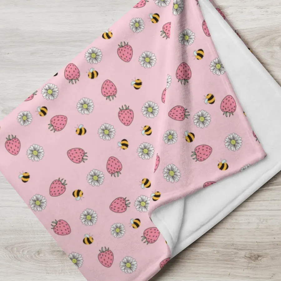 Strawberries And Flowers Blanket product image (5)