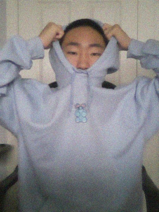 Blue gummybear hoodie (no back) product image (5)