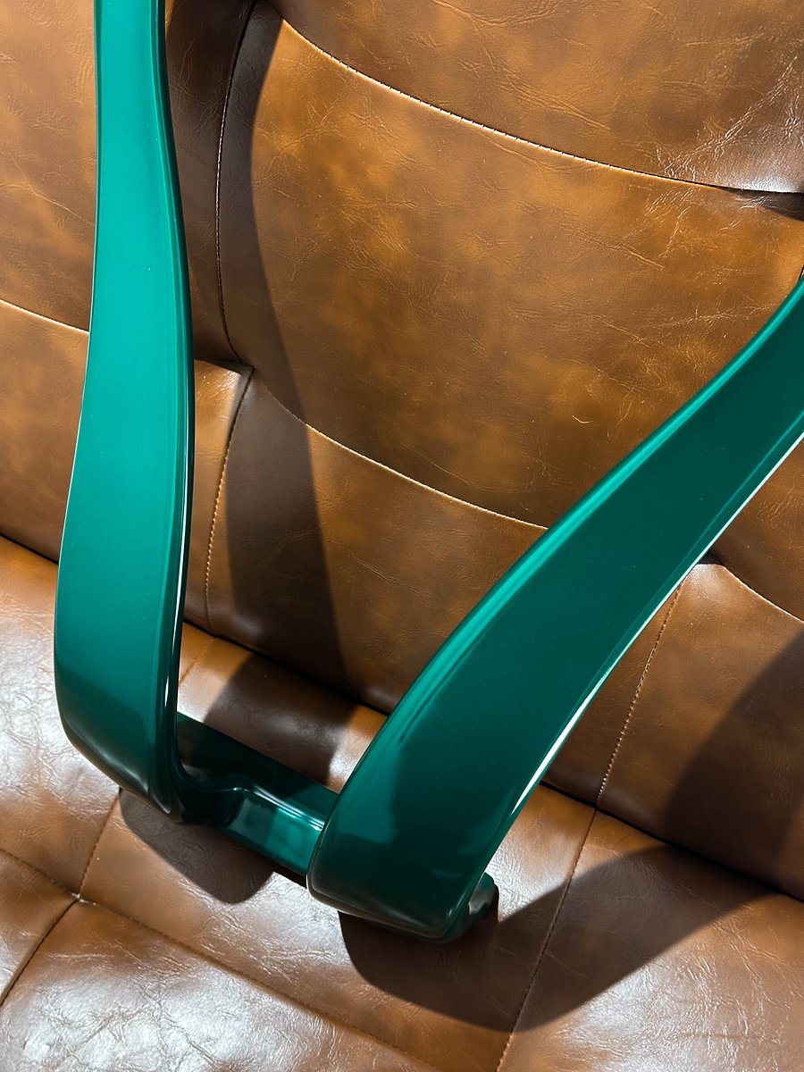 Aston Martin Green product image (6)