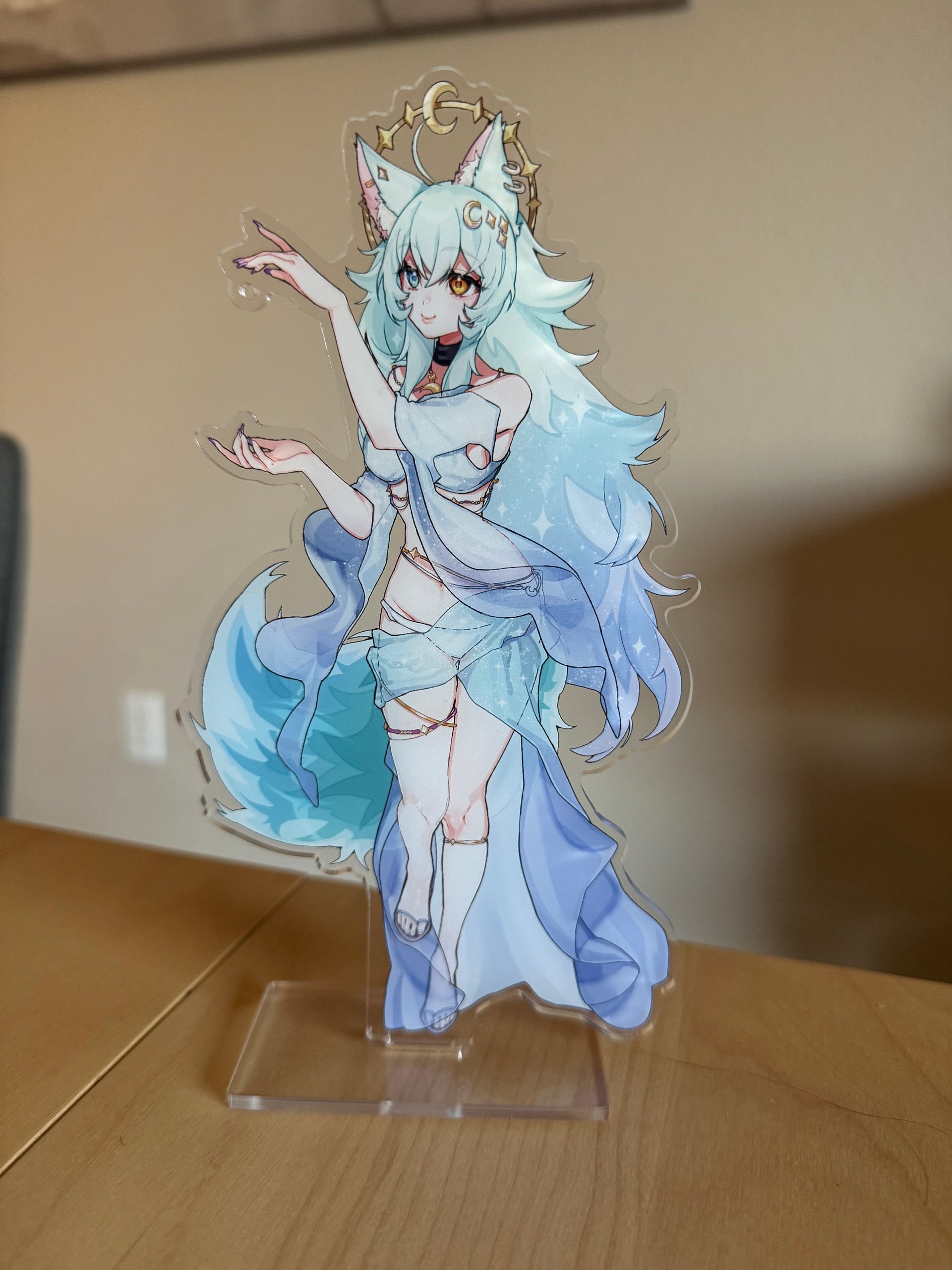 Fera Standee product image (1)
