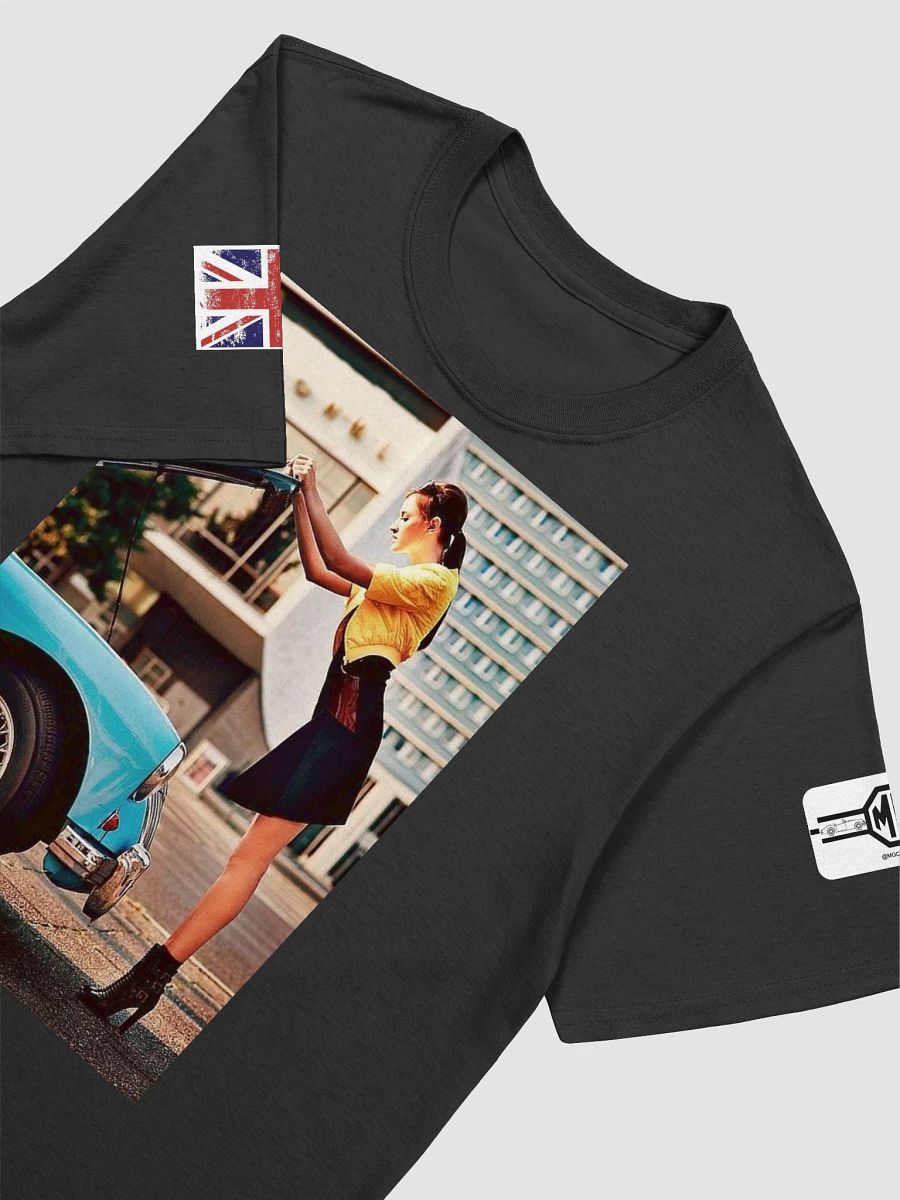 Simple MG tee product image (14)