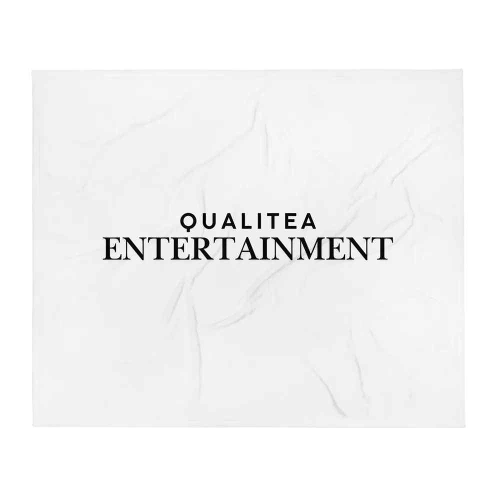 QualiTea Entertainment Classic Throw Blanket product image (2)