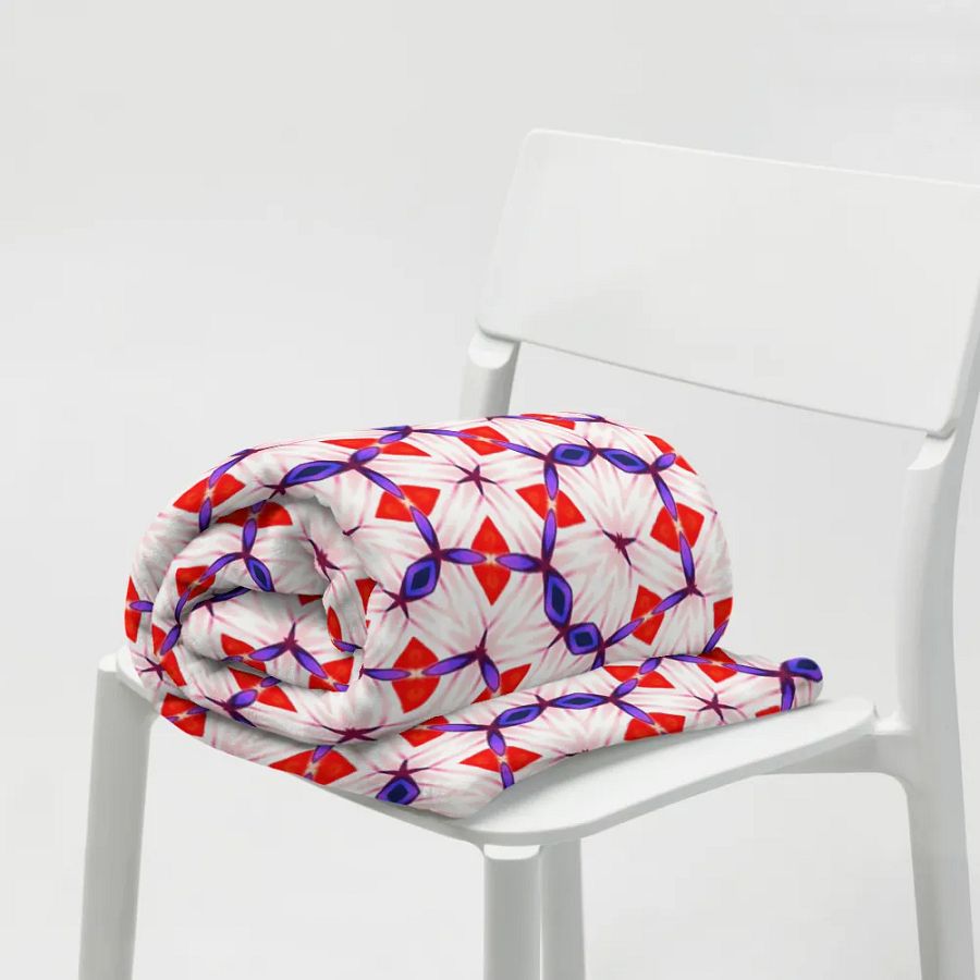 Red White & Blue Floral Throw Blanket product image (10)