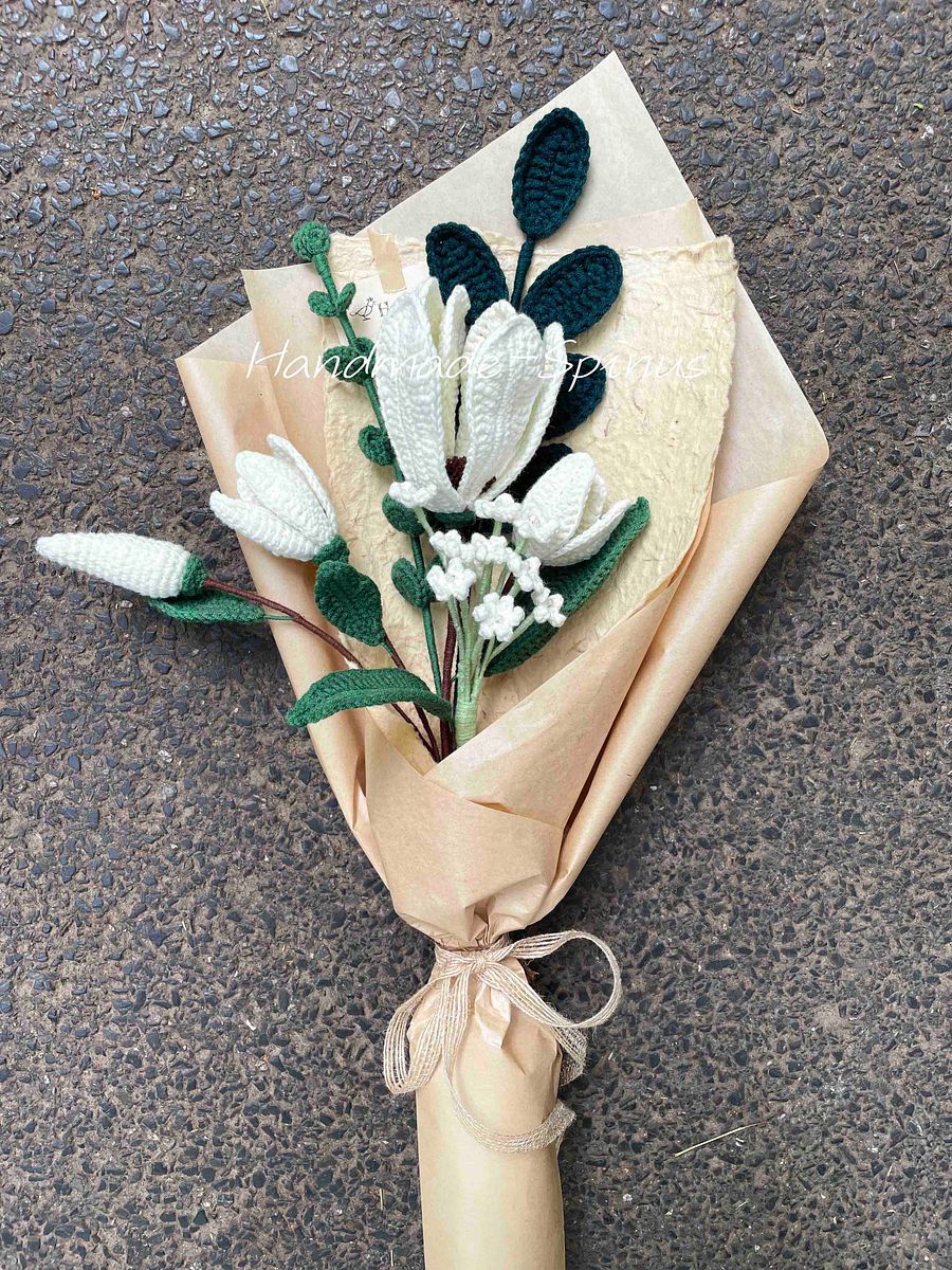 White Magnolia Crochet Knit Bouquet product image (4)