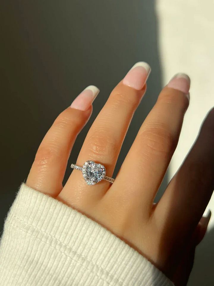 The Caelia Ring product image (2)