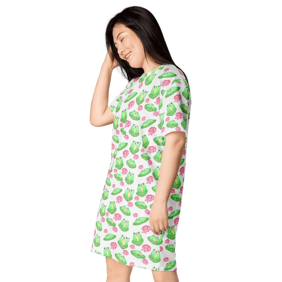Kawaii Froggie T-Shirt Dress product image (3)