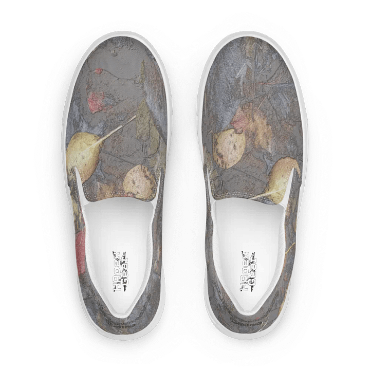 Women's Slip-On Canvas Shoes - MossyOak - It Happennnns Camo product image (1)