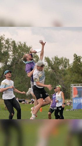 Confusing
.
.
.
.
.
.
.
.
.
.
.
.
.
#ultimate #bestcatches #teamusa #verticaljump #ultimateFrisbee #layout #wu24uc #WU24 #spo...