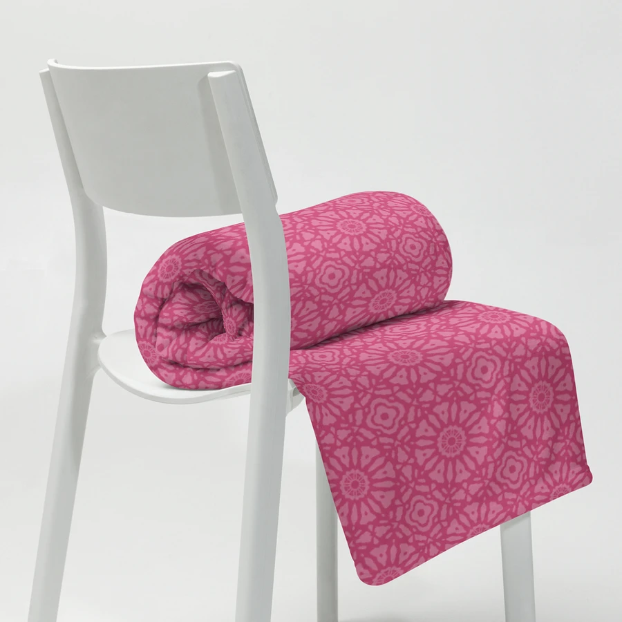 King's Crown Pink Blanket product image (8)
