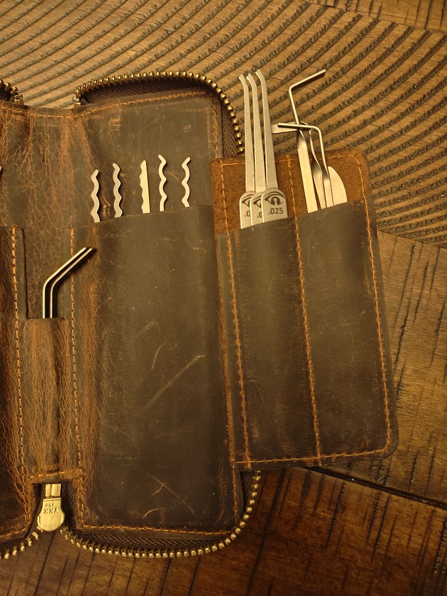 Leather zip case, Medium product image (4)