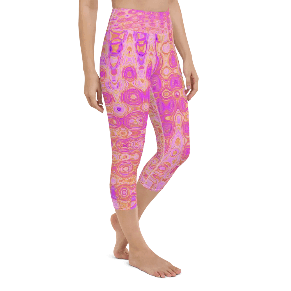 Cool Abstract Pink and Magenta Atomic Retro Zigzags Capri Yoga Leggings product image (6)