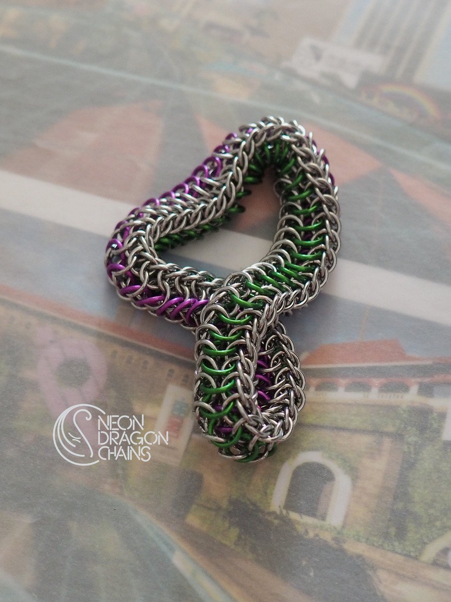 Mobius Fidget Toy / Steel Stripes product image (3)