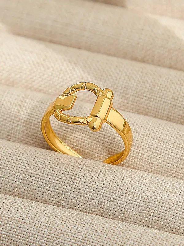 Layla Ring product image (1)