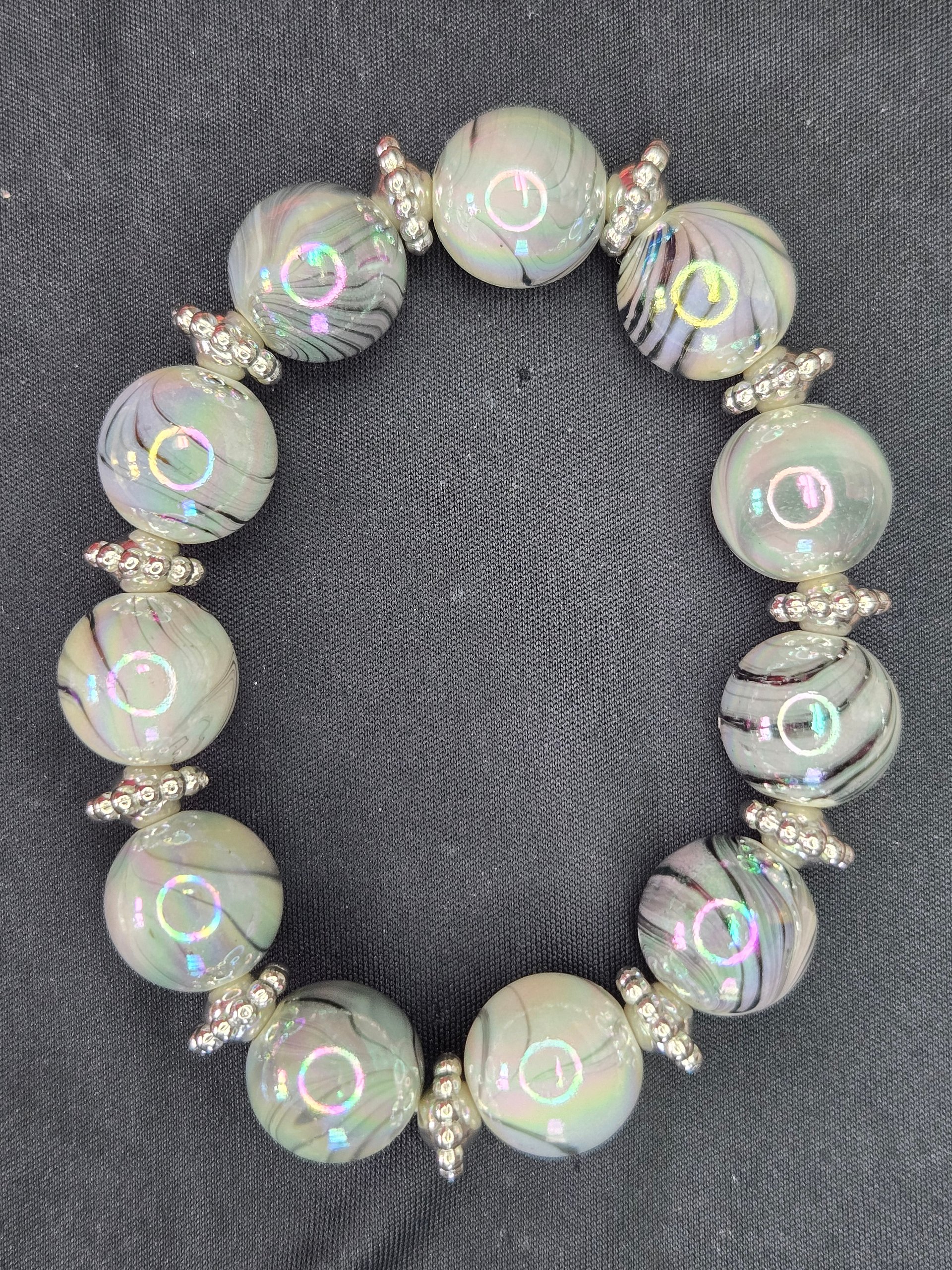 Stretchy Acrylic Beaded Bracelet product image (1)