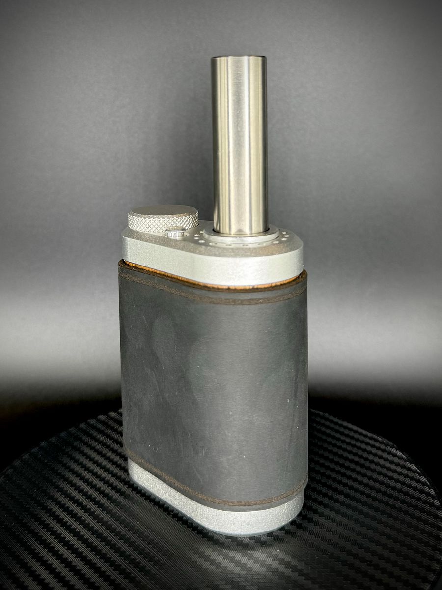 Leather SedHed Tinymight 2 TM2 Sleeve - Black product image (2)