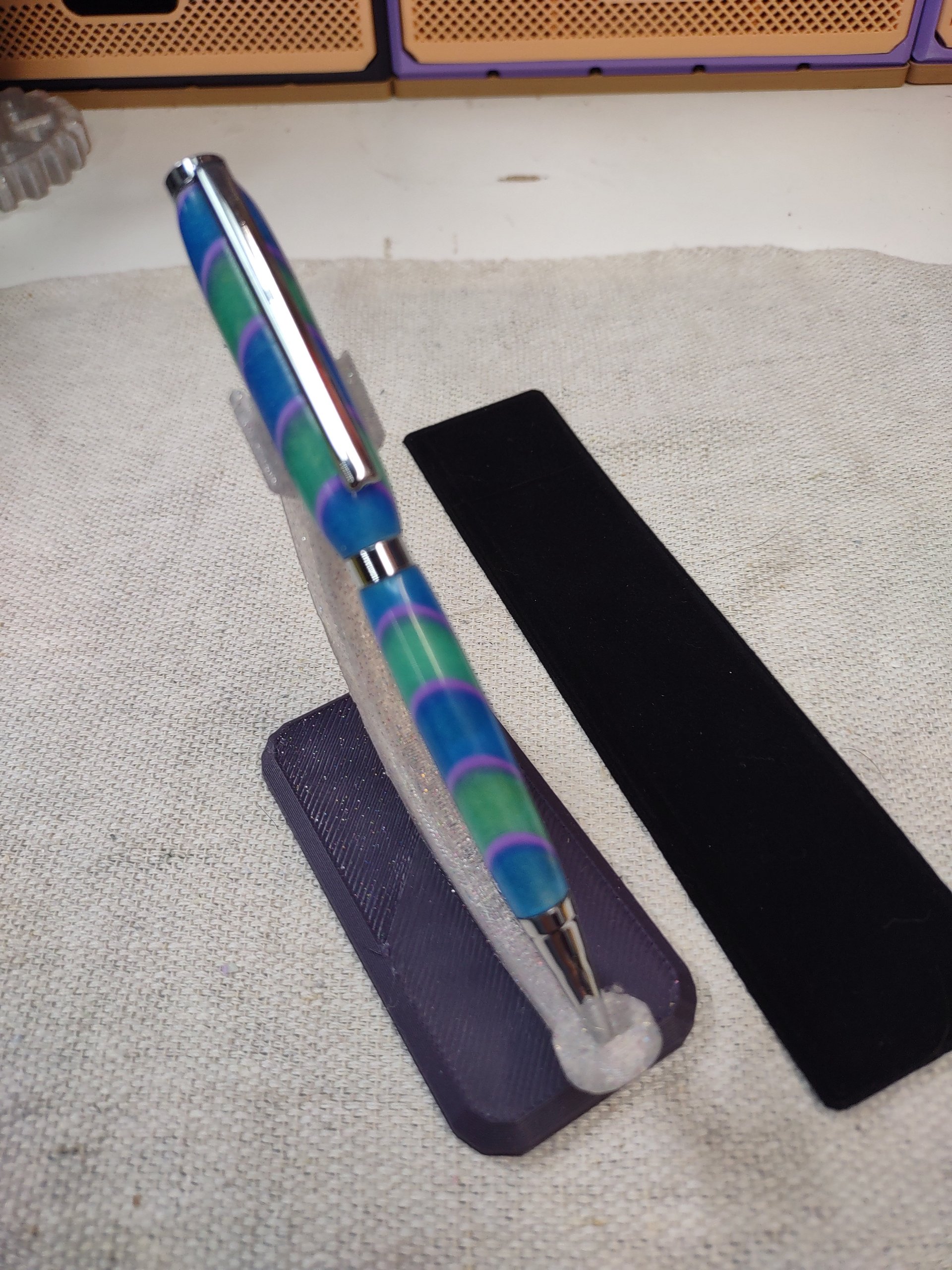 Resin & 3D-Printed Artisan Pen – Bold Diagonal Design - RBSLA3D2 product image (1)