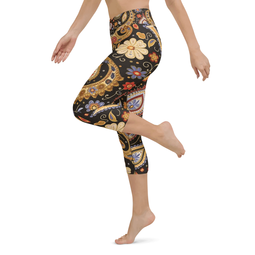 Flower Paisley Brown Yoga Capri Leggings product image (8)
