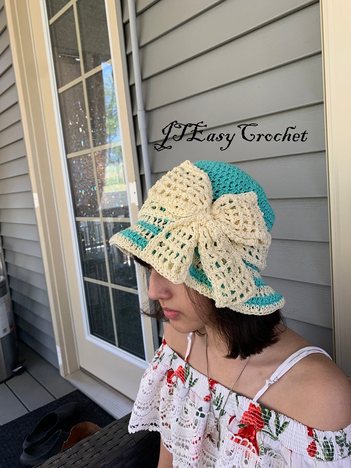 Retro Style Sun Hat Crochet Pattern, Romantic Vintage Style Cloche Summer Bucket Hat product image (1)