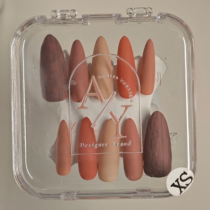 Pumpkin Spice Cozy Nails product image (2)