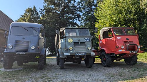 La famille Renault 2087.