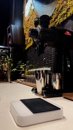 Slow drips, steady fits. ☕👕
Pour over game strong, just like the new drop from Feed the Barista.
For the ones who make it loo...