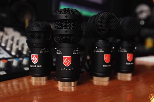 There’s a new @lautenaudio mic in town and I heard it’s got a real KICK to it! 😆 jokes aside I’m stoked to have a full Lauten...