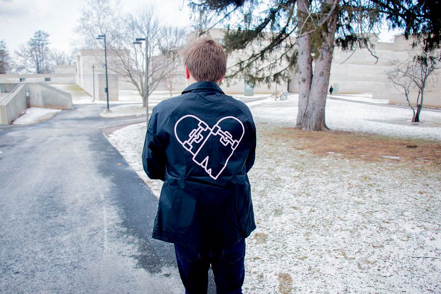windbreaker (pink & black) product image (5)