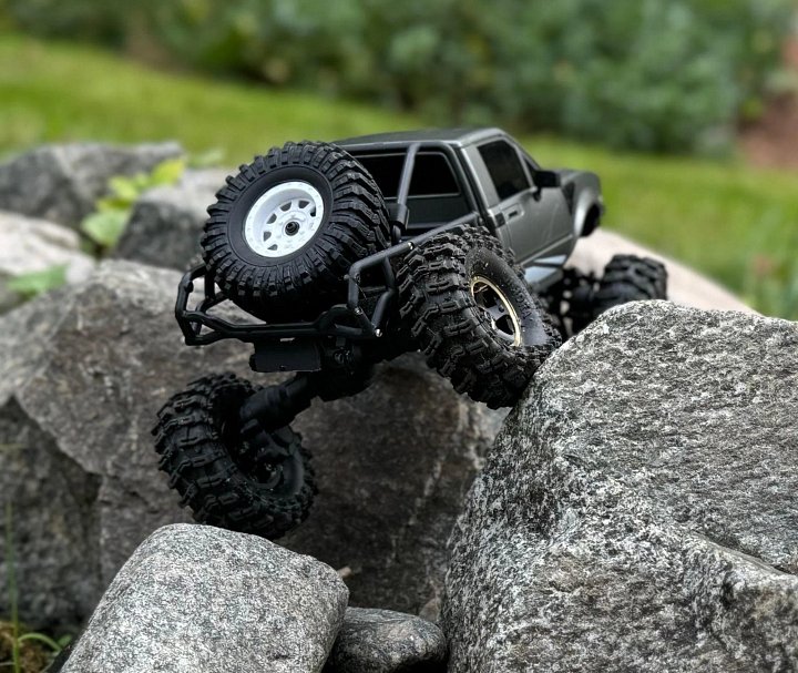 Spare Tire Mount for the Trx4m Injora Ir60 product image (1)