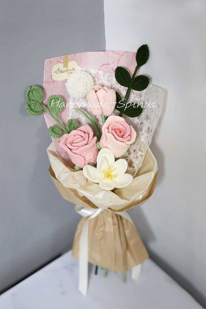 Pink Velvet Cloud Crochet Knit Bouquet product image (2)