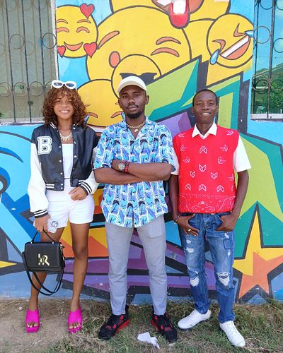 Today @dayo_radio it was hot 🔥 with @officialmishy_  and @dogocypher stream out their new music #takeiteasy