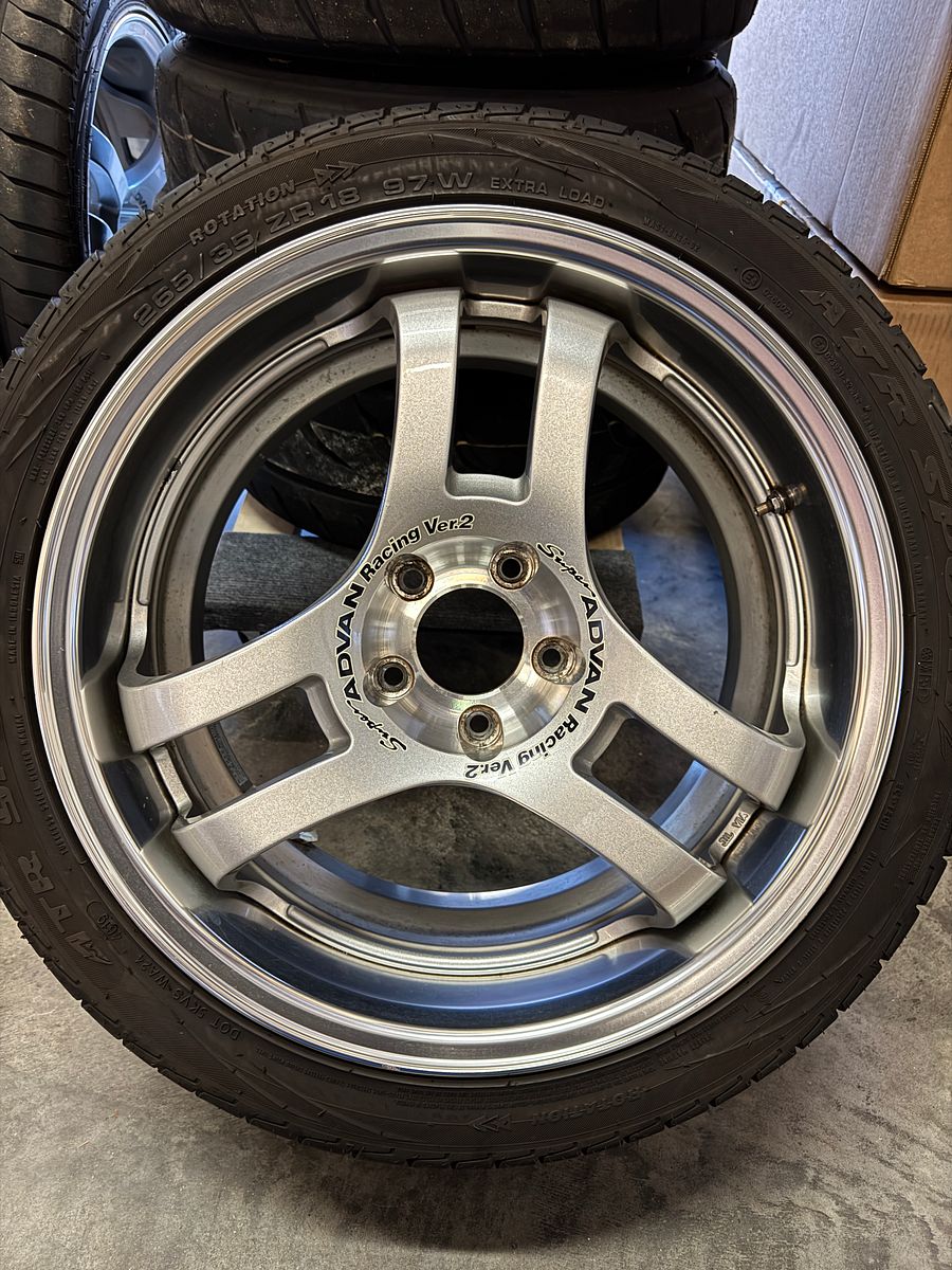 Yokohama Super Advan SA3R V2 - 18x9 +24 - Used product image (8)