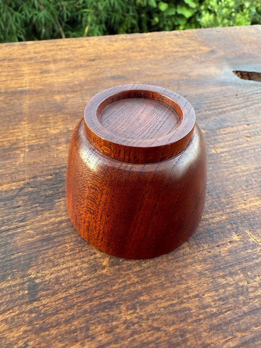 🎎 Japanese Wooden Guinomi Sake Cup with Gold Interior – Mid-Showa Era – Japan Antique Roadshow product image (3)