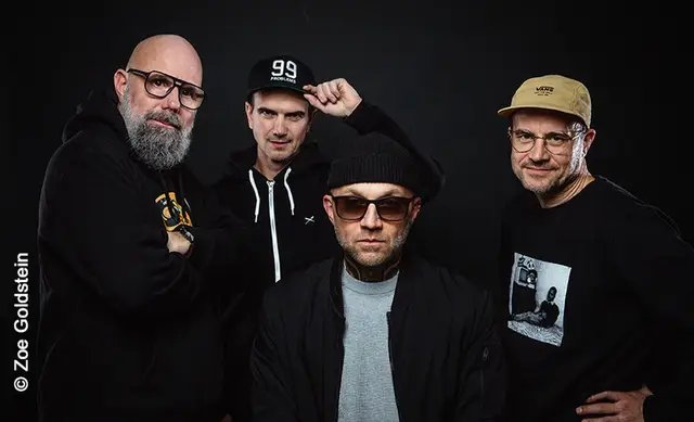 Am 12. September 2025 kommt die geballte Hip-Hop-Power nach #Graz ins p.p.c.: #Chakuza + #Texta – zwei Größen der österreichischen Rap-Szene auf gemeinsamer Bühne! Erlebe die Linzer Rap-Legenden Texta zusammen mit Chakuza... Eine einmalige Chance, Mundartrap, Klassiker und frische Tracks live zu feiern. 📍 Wo: p.p.c. Graz (Neubaugasse 6, 8020 Graz) 📅 Wann: Freitag, 12. September 2025 – Einlass 19:00 Uhr 🎟 Tickets: https://fyi.chakuza.de/TextaTour Hol dir jetzt dein Ticket und sei Teil dieser legendären Abend... #Tour #Austria #Graz #Live #Konzert