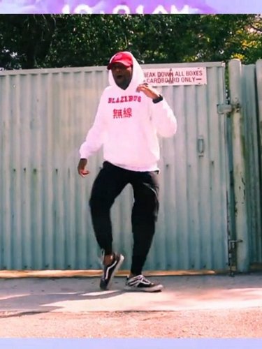 // 🌃BLAZEBUS 24/7 + Classic Hoodie returns 🌃 
🩸 RYANCELSIUS.COM 🩸RYANCELSIUS.COM 🩸

Use Code : DREMATHIS for a Black Friday d...