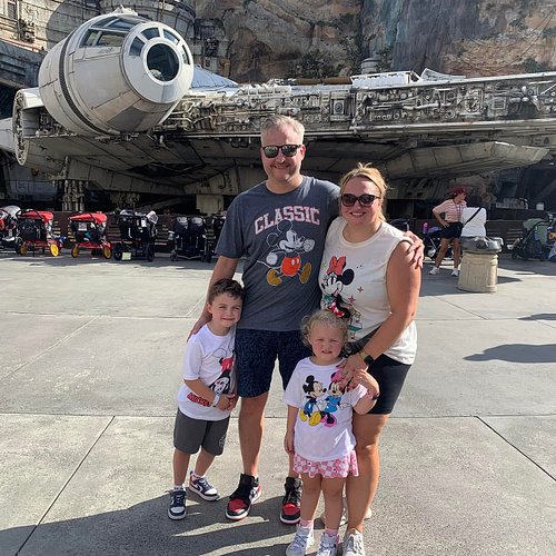 Happy Father’s Day to our co-pilot, co-host, and full-time Jedi Dad — @johnny_hoey!

Whether he’s guiding the next generation...