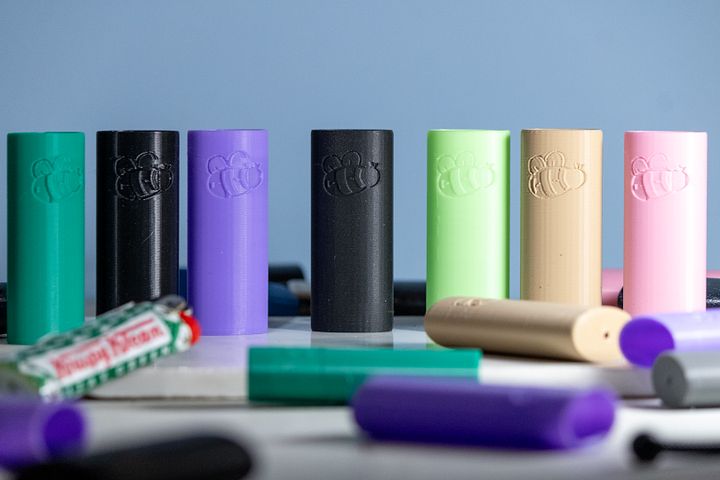 Bee Lighter Sleeve product image (1)
