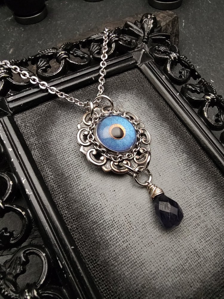 Eye Painted Amulet - MistVeil product image (4)