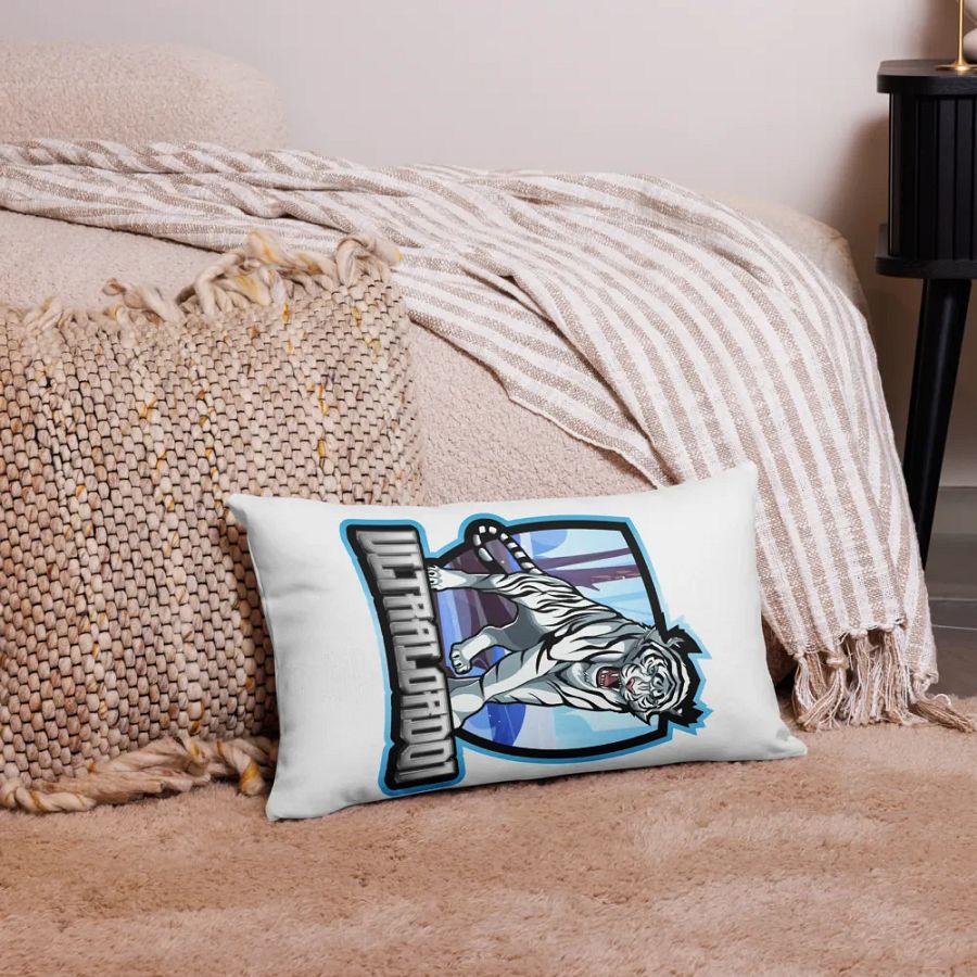 Winter Guardian Tiger Pillow Case product image (27)