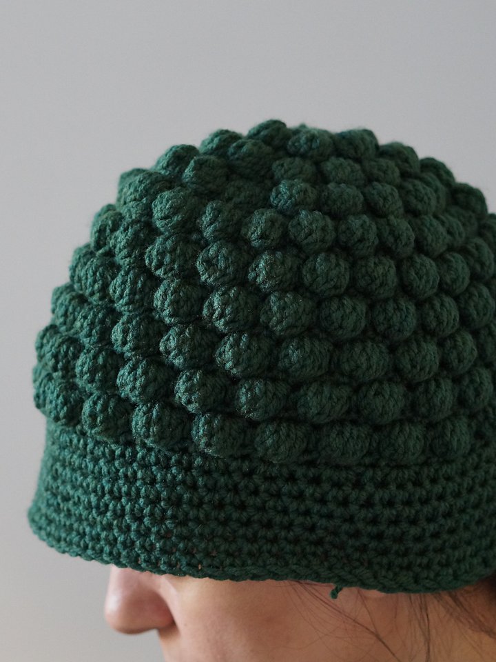 Bobble stitch bucket hat pattern product image (1)