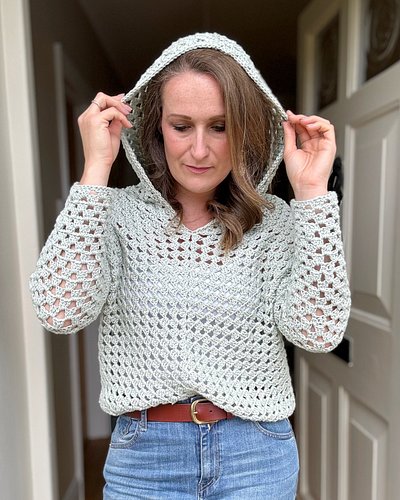 Want to whip up a trendy new hoodie in no time? 🧶 Comment FGAH and get the details for this granny stitch hoodie! 

Easy to m...