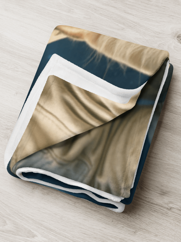 YOUR MAINE COON! / THROW BLANKET WITH PERSONALIZED NAME product image (8)