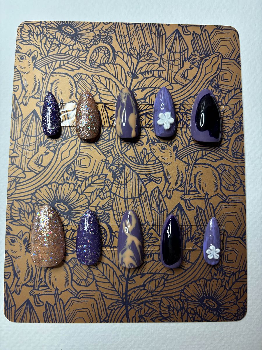 Handpainted 'Peanut Butter and Grape Jelly' Press On Nails product image (1)