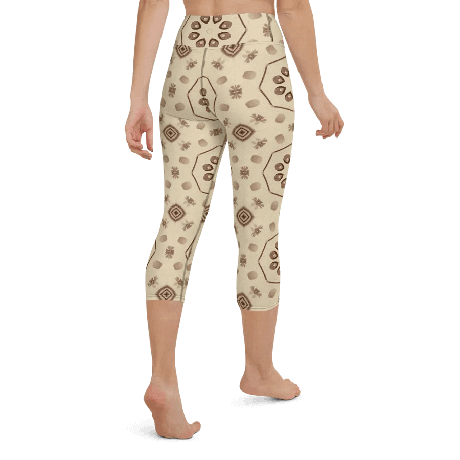 Hexagon Parade Capri Leggings product image (5)