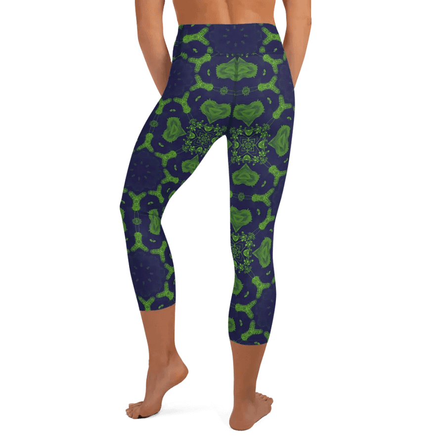 Tropical Vibe Capri Leggings product image (8)