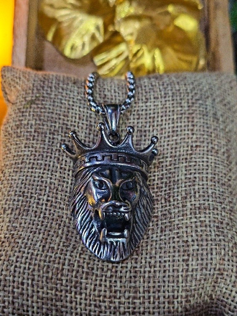 The Armored Kingdom Royal Lion Rage Necklace product image (3)